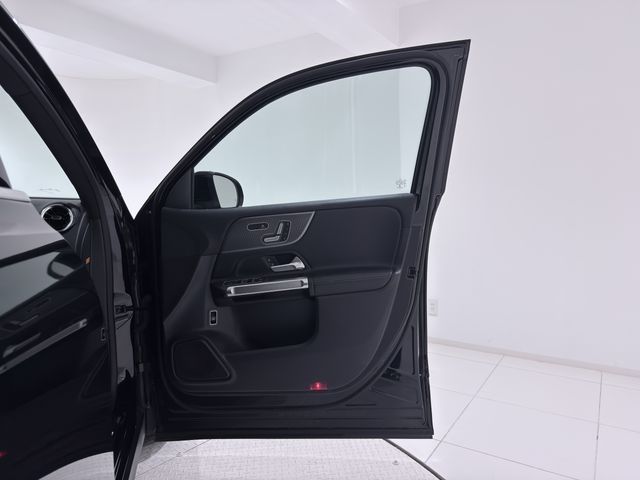 MERCEDES BENZ GLB 2021 Image 31