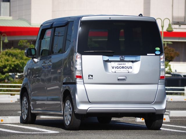 HONDA N BOX 2017 Image 31