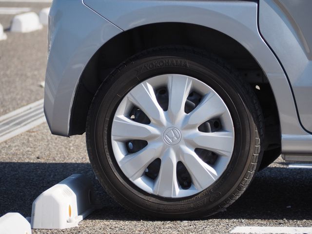 HONDA N BOX 2017 Image 31