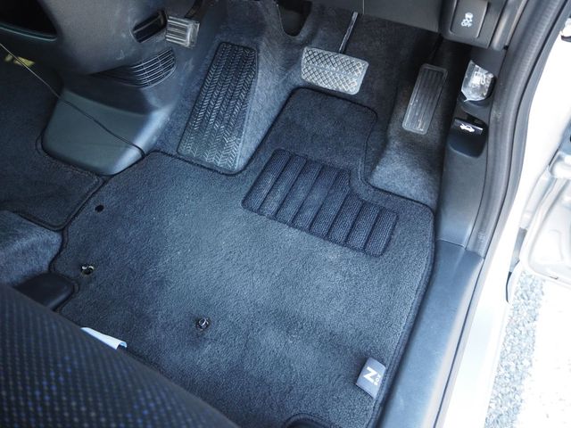 HONDA N BOX 2017 Image 31