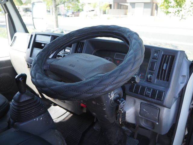 ISUZU ELF 2016 Image 31