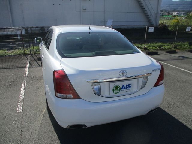 TOYOTA CROWN MAJESTA 2010 Image 31