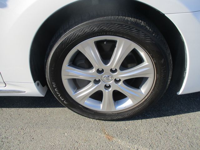 TOYOTA CROWN MAJESTA 2010 Image 31