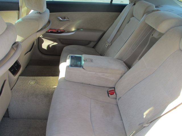 TOYOTA CROWN MAJESTA 2010 Image 31