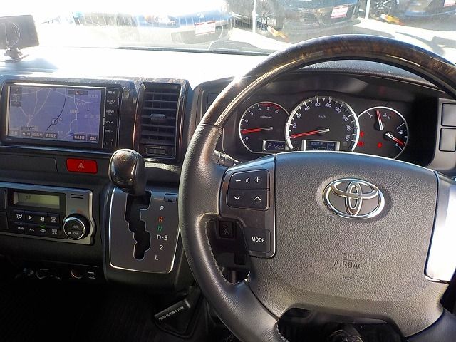 TOYOTA REGIUSACE VAN 4WD 2016 Image 31