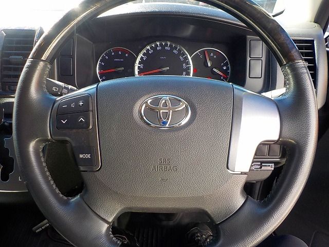 TOYOTA REGIUSACE VAN 4WD 2016 Image 31