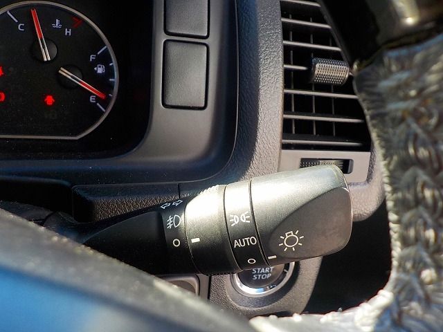 TOYOTA REGIUSACE VAN 4WD 2016 Image 31