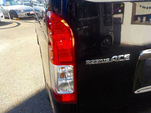 TOYOTA REGIUSACE VAN 4WD 2016 Image 31