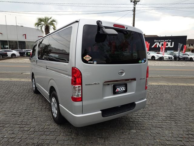 TOYOTA REGIUSACE VAN 2WD 2019 Image 31