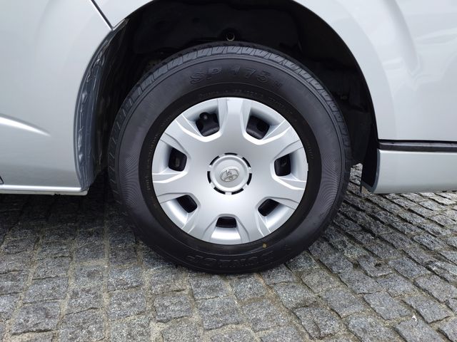 TOYOTA REGIUSACE VAN 2WD 2019 Image 31