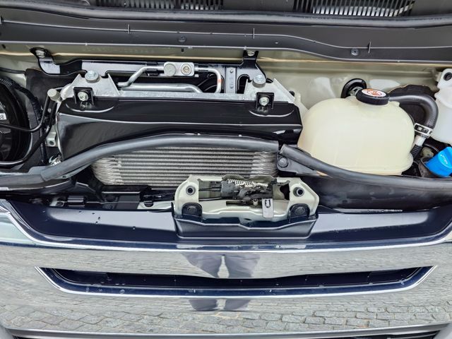 TOYOTA REGIUSACE VAN 2WD 2019 Image 31