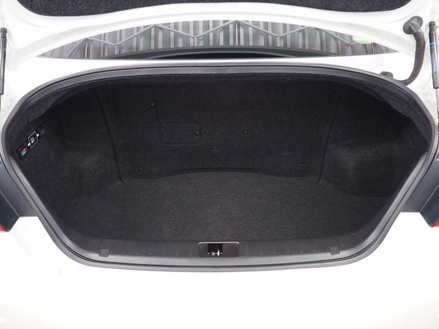 NISSAN FUGA HYBRID 2016 Image 31