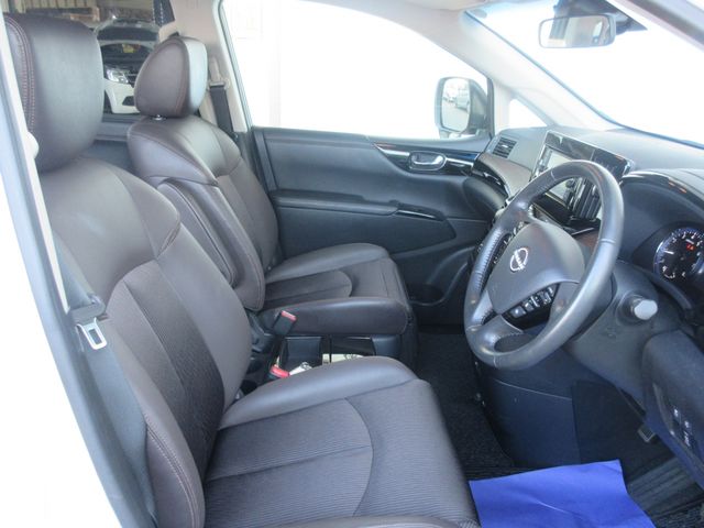 NISSAN ELGRAND  4WD 2023 Image 31