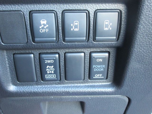 NISSAN ELGRAND  4WD 2023 Image 31