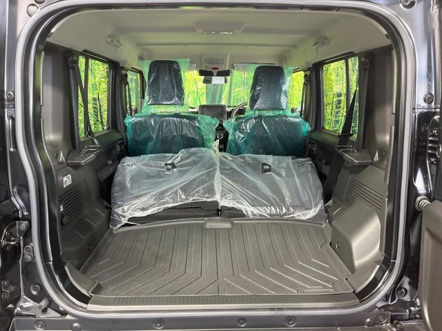 SUZUKI JIMNY NOMADE 2025 Image 31