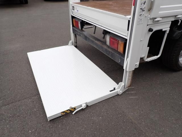 ISUZU ELF 2018 Image 31