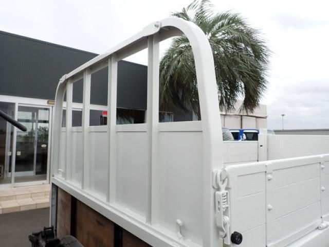 ISUZU ELF 2018 Image 31