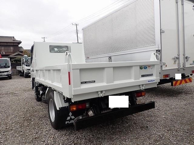 MITSUBISHI CANTER 2025 Image 31