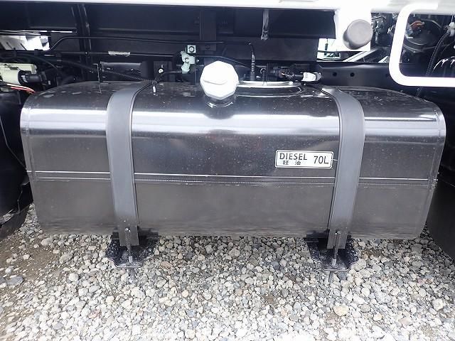 MITSUBISHI CANTER 2025 Image 31