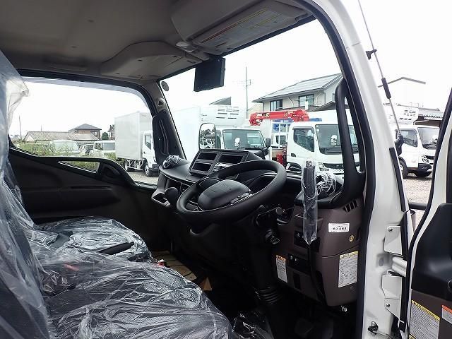 MITSUBISHI CANTER 2025 Image 31