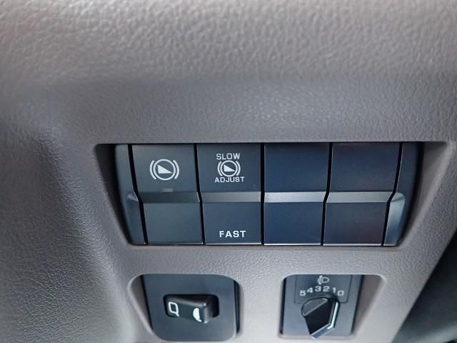 MITSUBISHI CANTER 2025 Image 31