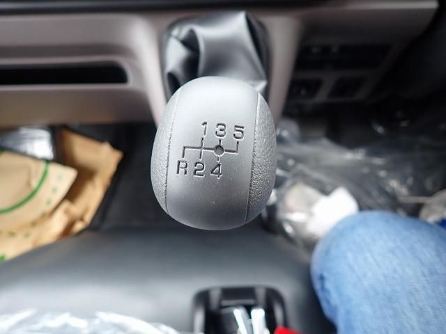 MITSUBISHI CANTER 2025 Image 31