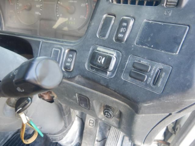 MITSUBISHI FUSOU SUPER GREAT 2012 Image 31