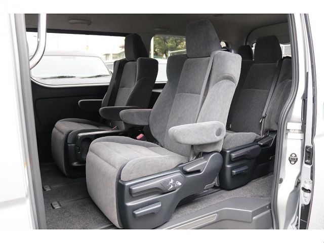 TOYOTA HIACE WAGON 2019 Image 31