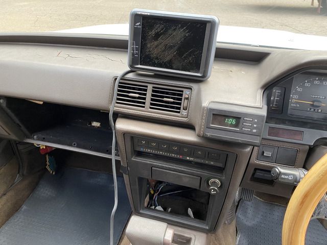 TOYOTA MARK2 WAGON 1992 Image 31