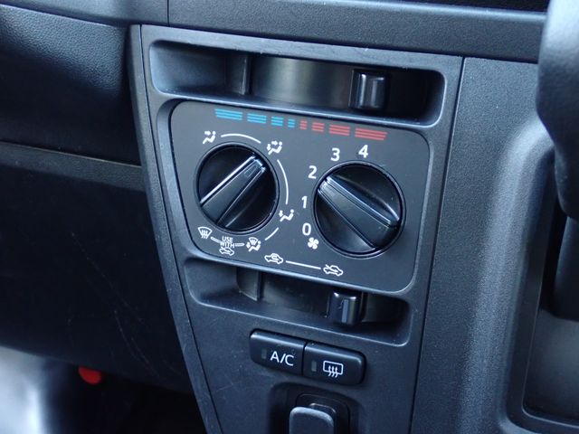 DAIHATSU HIJET CARGO 2019 Image 31