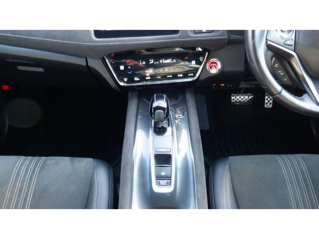 HONDA VEZEL HYBRID 2018 Image 31