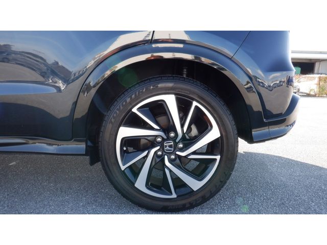 HONDA VEZEL HYBRID 2018 Image 31