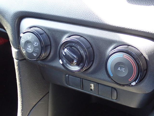 TOYOTA YARIS 2020 Image 31