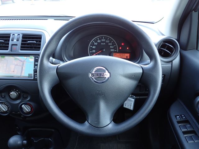 NISSAN MARCH 2018 Image 31