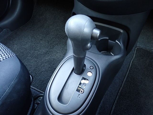 NISSAN MARCH 2018 Image 31