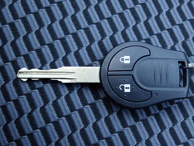 NISSAN MARCH 2018 Image 31