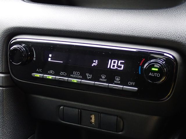 TOYOTA YARIS HYBRID 2020 Image 31