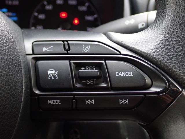 TOYOTA YARIS HYBRID 2020 Image 31