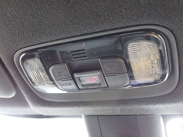 TOYOTA YARIS HYBRID 2020 Image 31