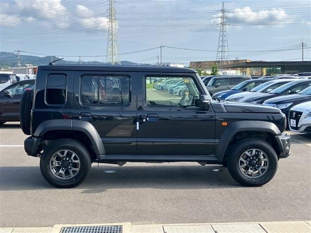 SUZUKI JIMNY NOMADE 2025 Image 31