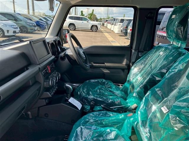 SUZUKI JIMNY NOMADE 2025 Image 31