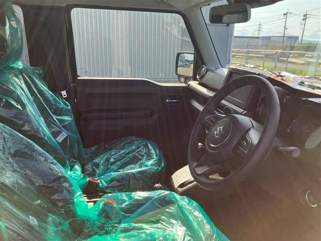 SUZUKI JIMNY NOMADE 2025 Image 31