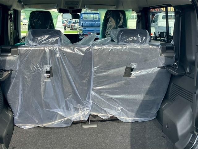 SUZUKI JIMNY NOMADE 2025 Image 31