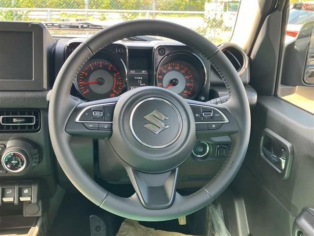 SUZUKI JIMNY NOMADE 2025 Image 31