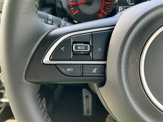 SUZUKI JIMNY NOMADE 2025 Image 31