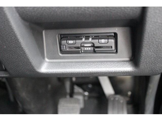 NISSAN NV350 CARAVAN 2021 Image 31