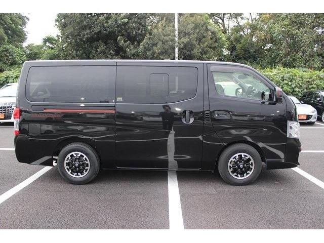 NISSAN NV350 CARAVAN 2021 Image 31