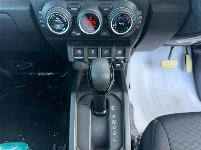 SUZUKI JIMNY 2025 Image 31