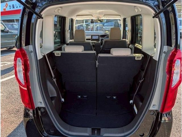 HONDA N BOX 2021 Image 31