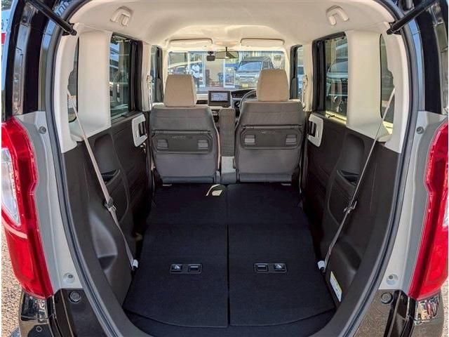 HONDA N BOX 2021 Image 31